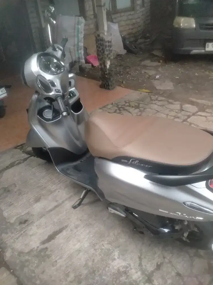 Motor baru 4 bulan mlus kilometer rendah