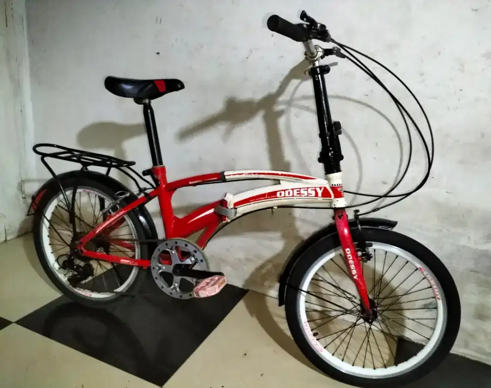 Sepeda lipat ukuran 20 kondisi normal