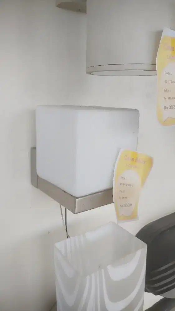 LAMPU HIAS DINDING MURAH