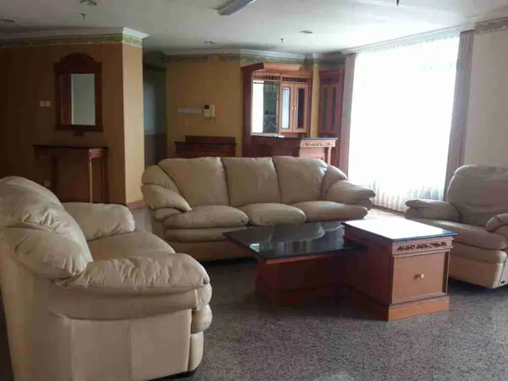 VIEW GOLF‼️Disewakan Kondominium Graha Family