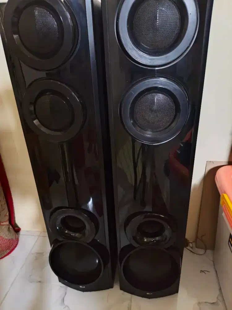 Jual speaker bekas hpmu theater LG