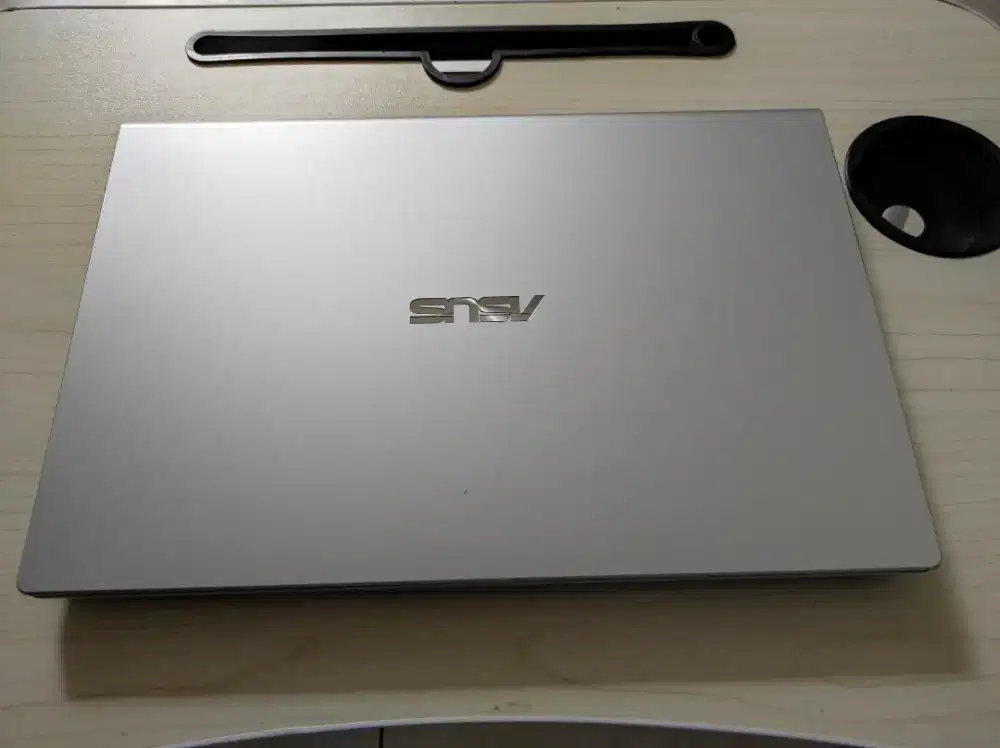 Laptop Asus Vivobook M409DA