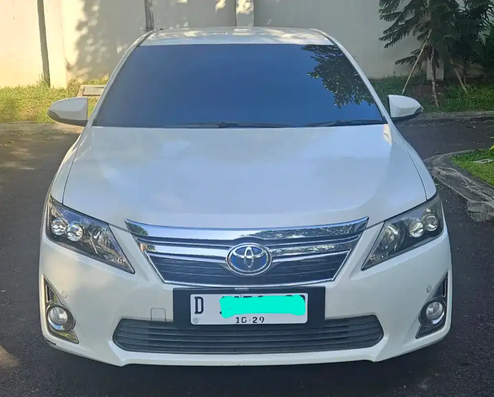 Dijual Camry Hybrid Mulus