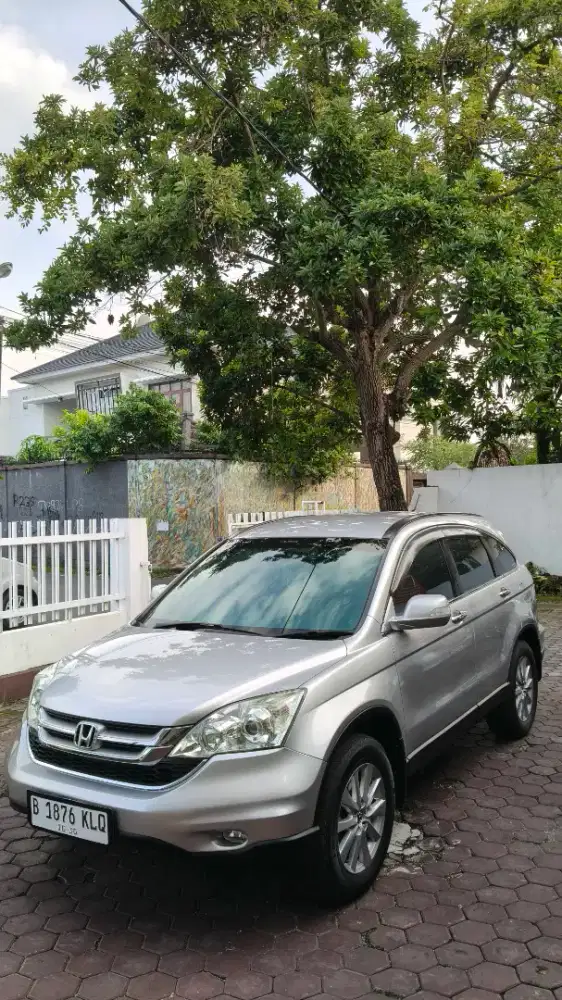 CRV 2.4 A/T Tahun 2011