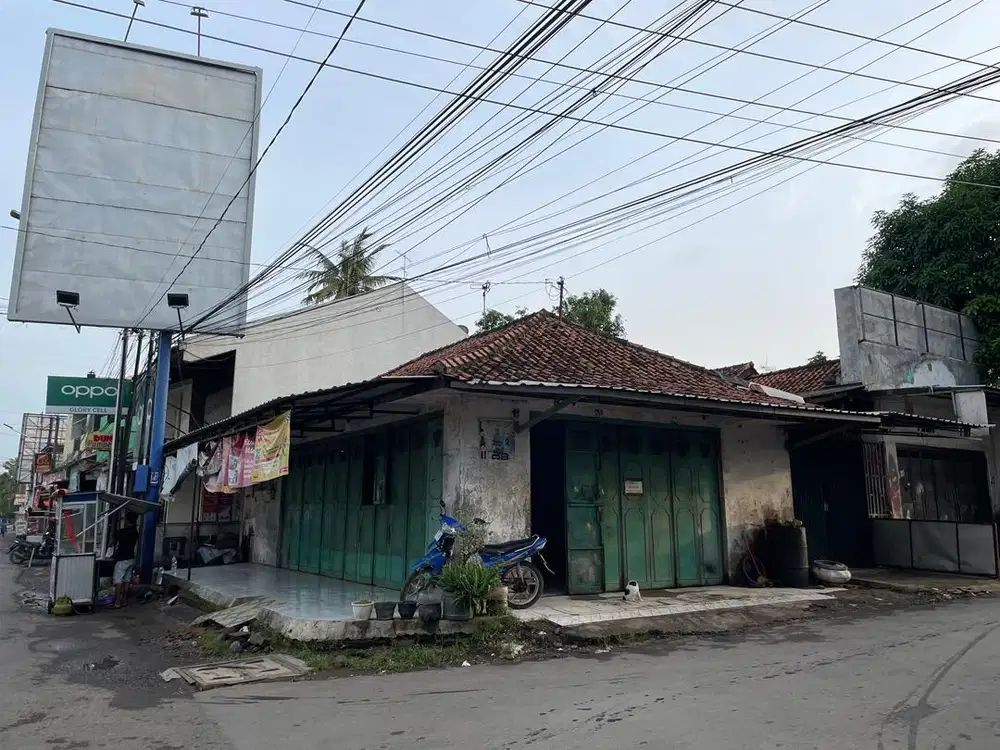 DISEWAKAN TOKO STRATEGIS -