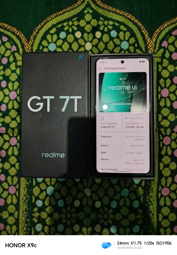Realme GT 7T 5G 12+12/256GB Fullset ( Garansi Oktober 2026 )