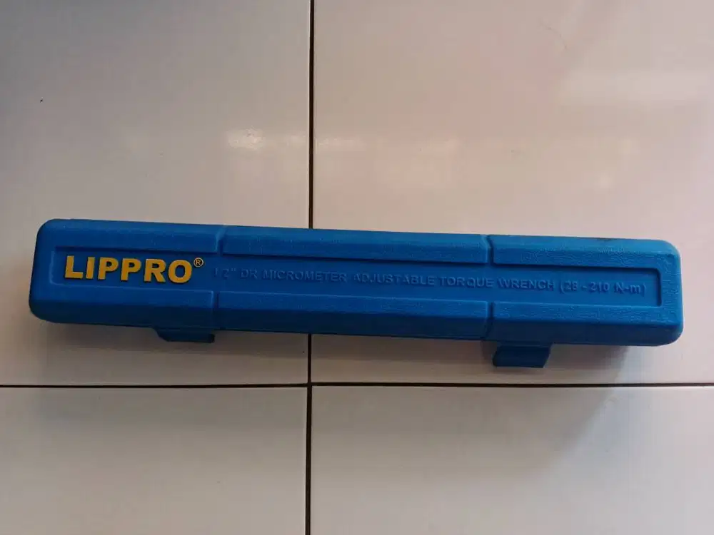 Kunci Torsi Lippro 1/2 28-210Nm