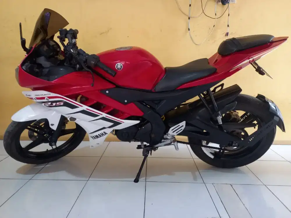 Yamaha r15 merah lengkap