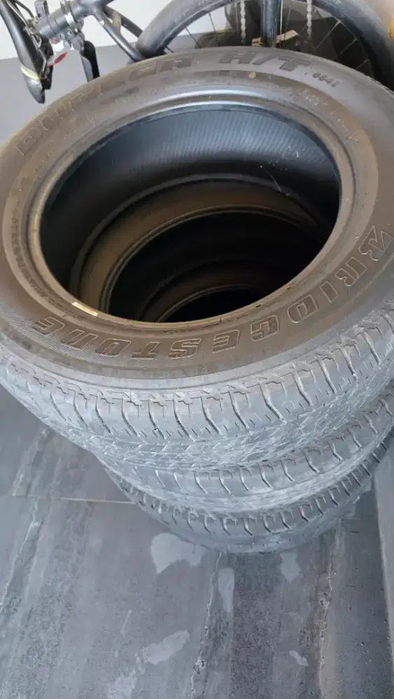 Jual ban bridgestone  eks fortuner