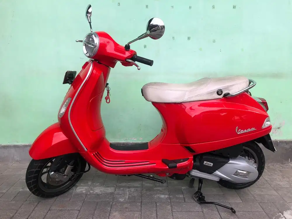 Vespa LX th.2024 merah mulus!!