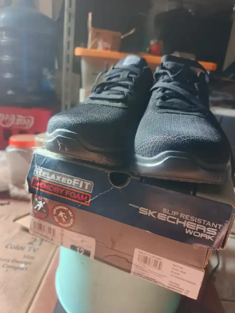 Skechers size 46/insole 30cm