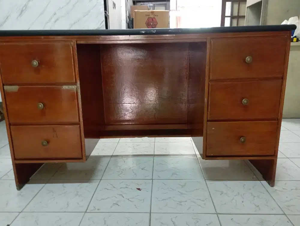 Meja Kerja Kayu 1 Biro