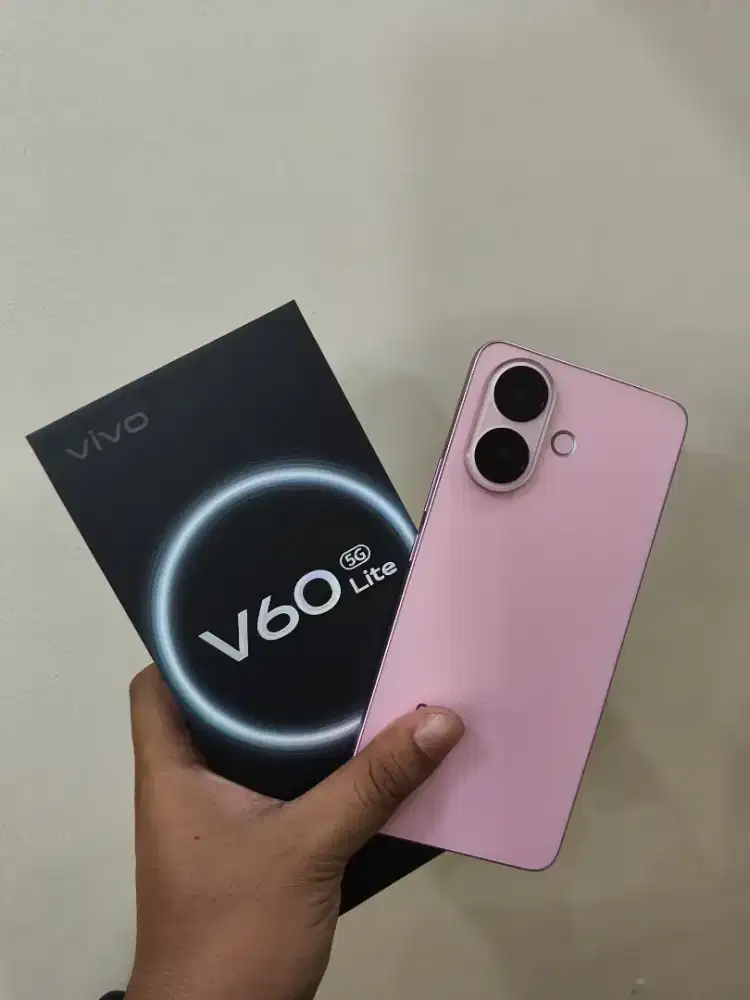 Vivo v60 lite 5g ram 8/256 like new