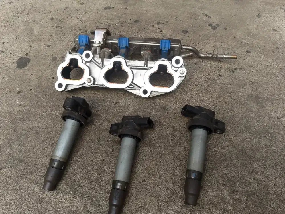 Injector fuel rail dan coil Sigra 1000