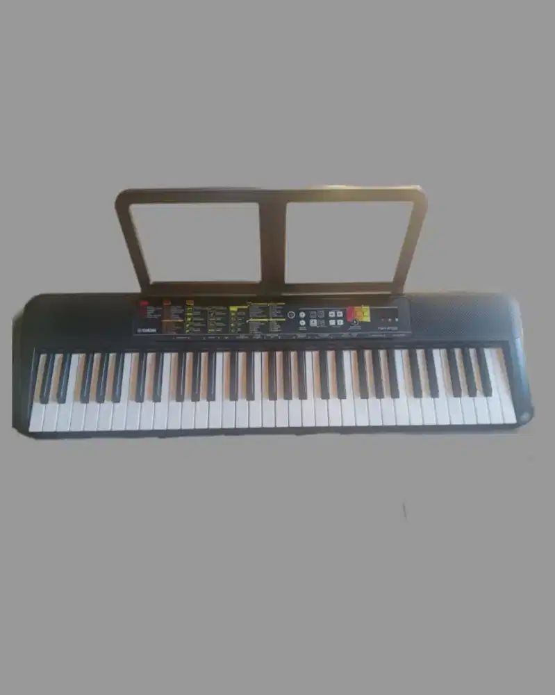 YAMAHA F 52 ( like new ,full set ) siap pakai
