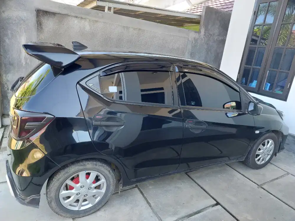 Mobil honda brio