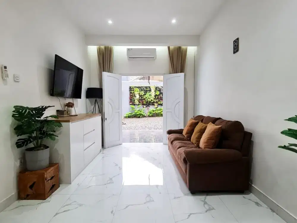 Dijual Villa Mewah dengan Kolam Renang Siap Pakai Lokasi di Cimaung Pangalengan Bandung