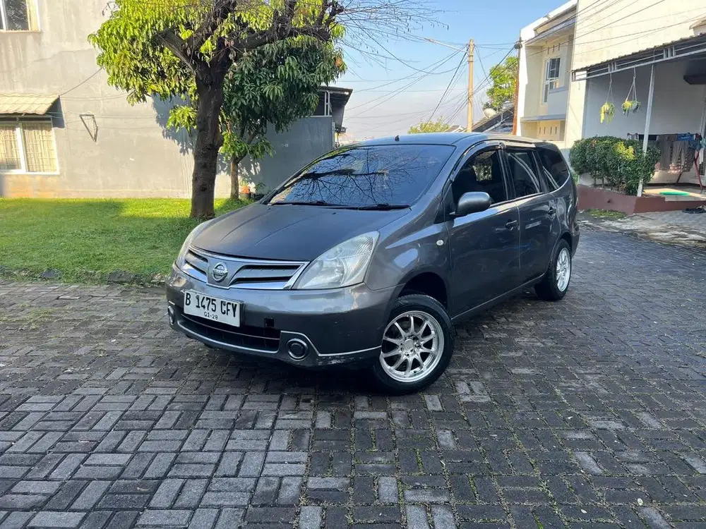 Termurah Grand livina 2012 SV Matic