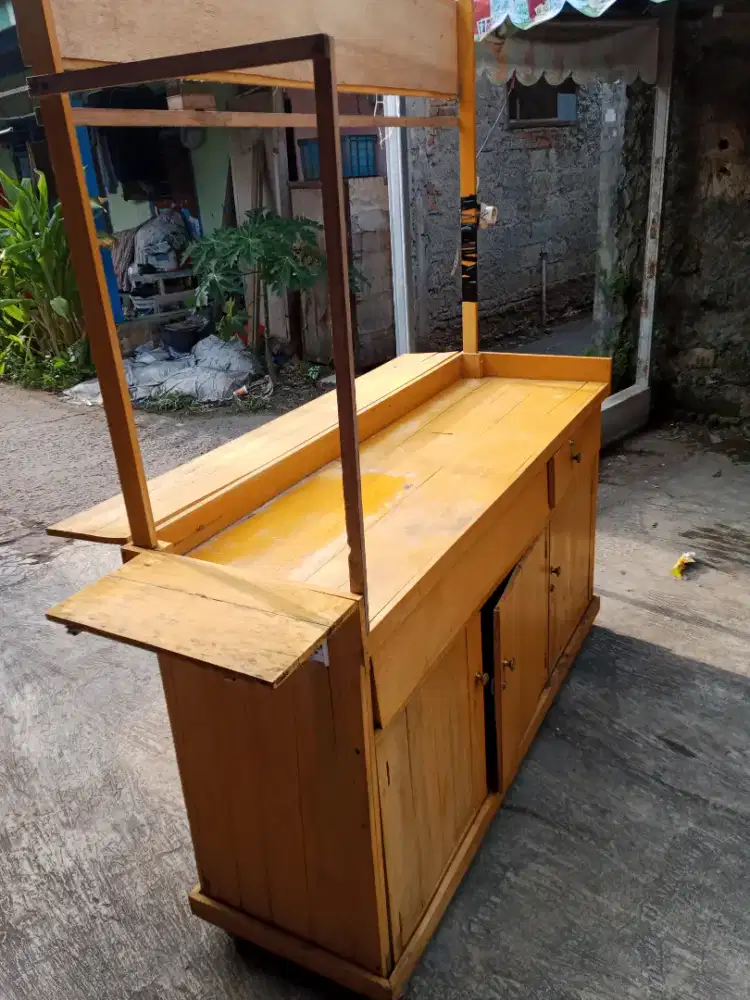 Meja boot buat es teh