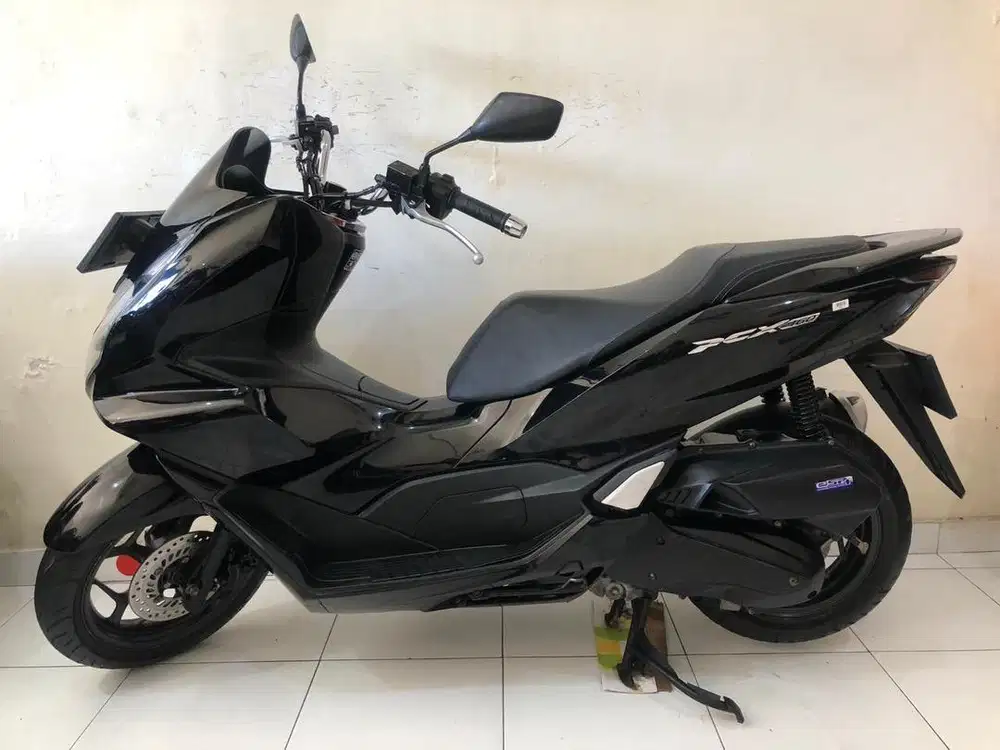 Honda PCX Th.2023 hitam!!