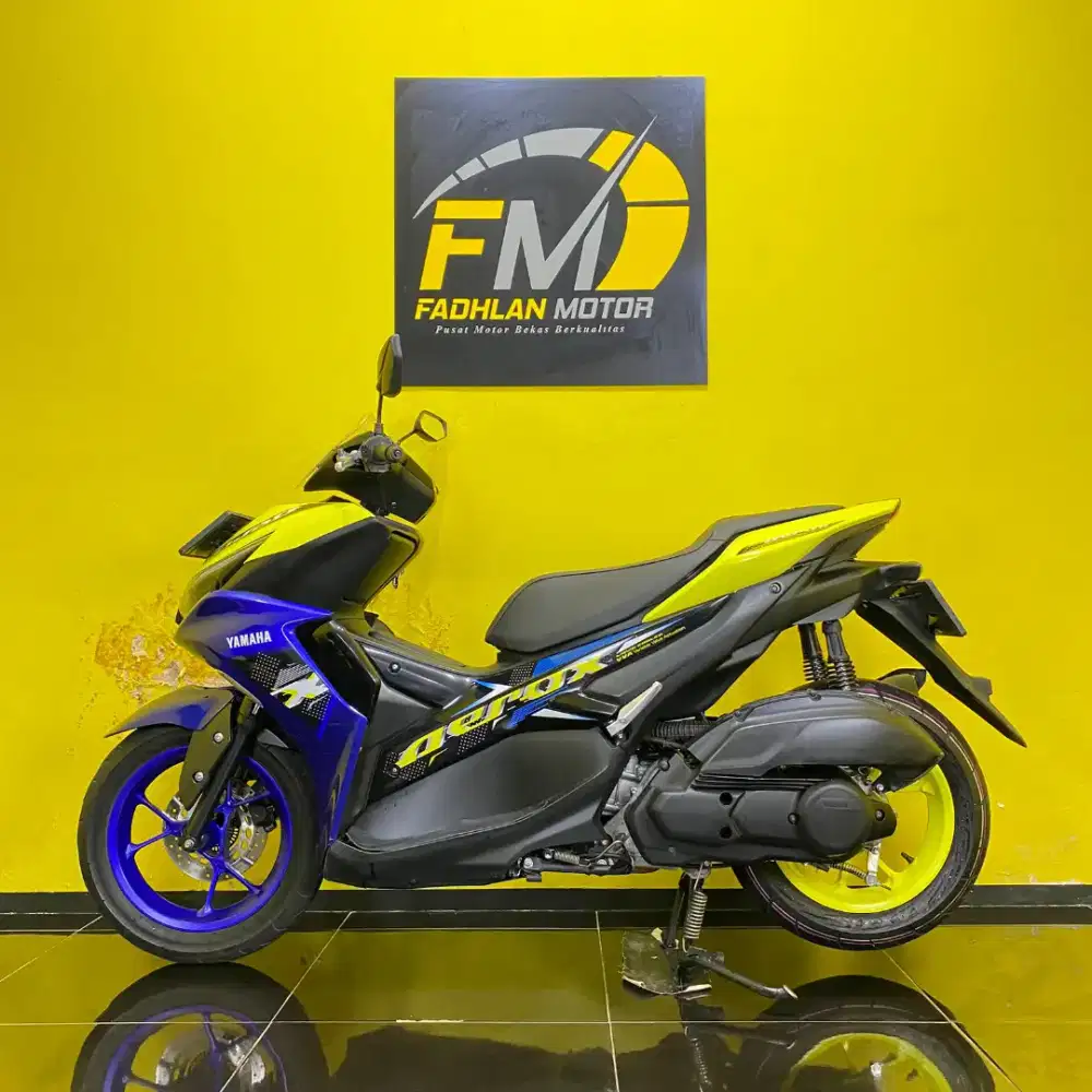 Yamaha Aerox Tahun 2023 Cyber City warna kuning