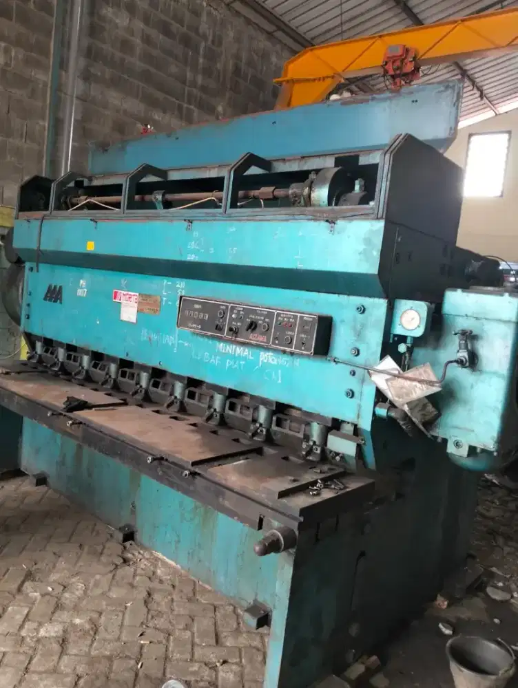 Mesin potong plat japan 13x2500mm