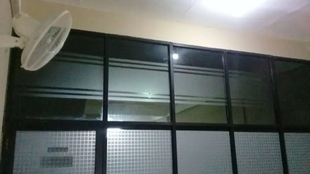 Pasang Sekat - Plafon Gypsum - PVC + Kusen Aluminium Alumunium