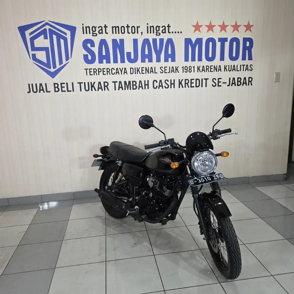 W175 SE BLACK STEEL 2022 - SRI SANJAYA MOTOR