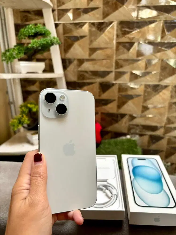 Iphone 15 128gn Garansi Resmi (Blue)