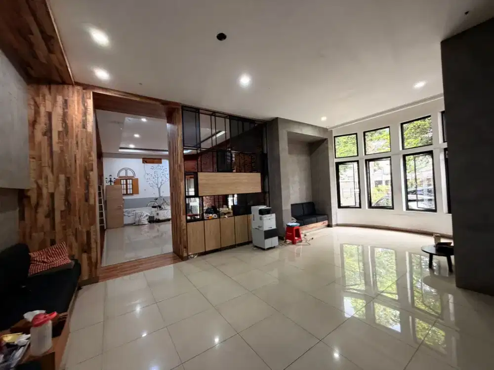 Y. Disewakan rumah untuk kantor , bimbel, cafe lokasi pusat kota bandung strategis malabar sayap peta pelajar pejuang