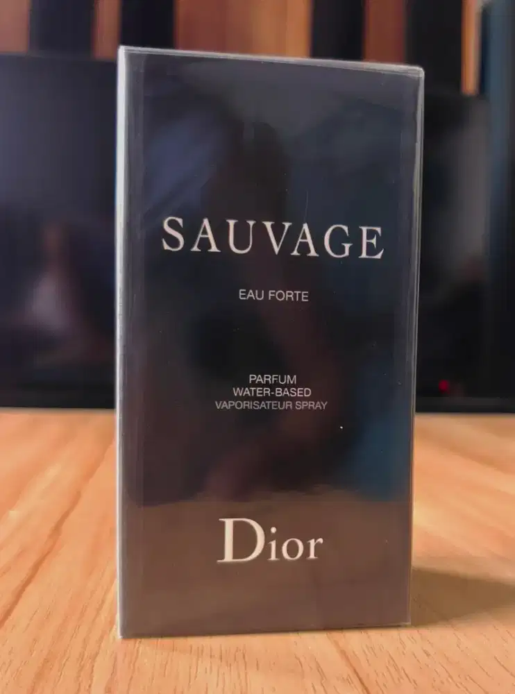 Parfum Dior Sauvage Eau Forte. 