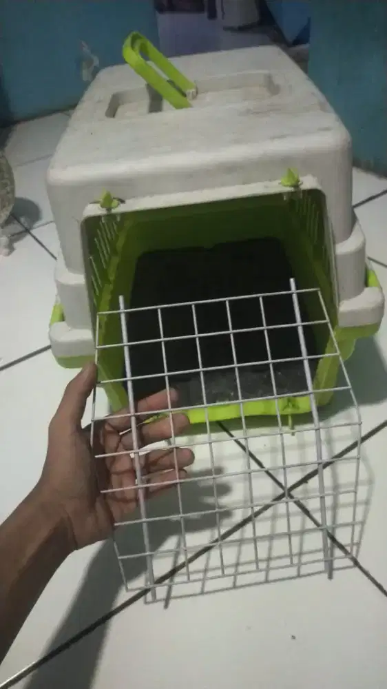 Petcargo acehardwere size medium
