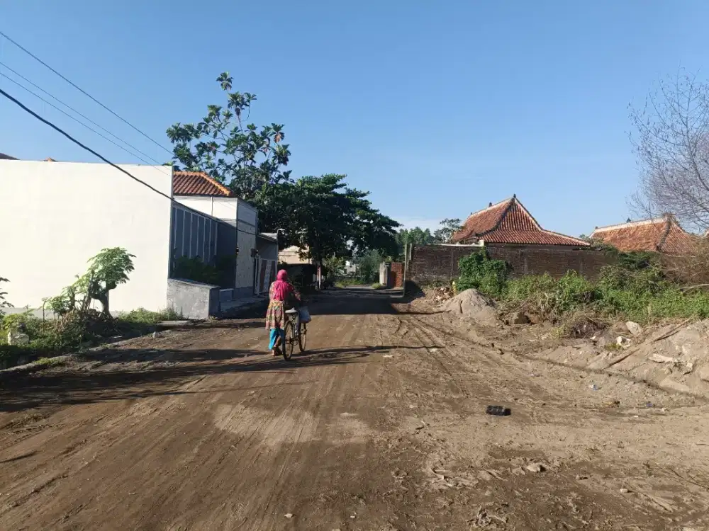 Disewakan tanah Utara stadion Maguwoharjo jl kenanga Sono cocok resto