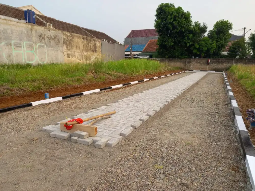 Kavling Tanah Siap Bangun Hunian Dekat Pintu Tol Kayumanis, SHM Pecah