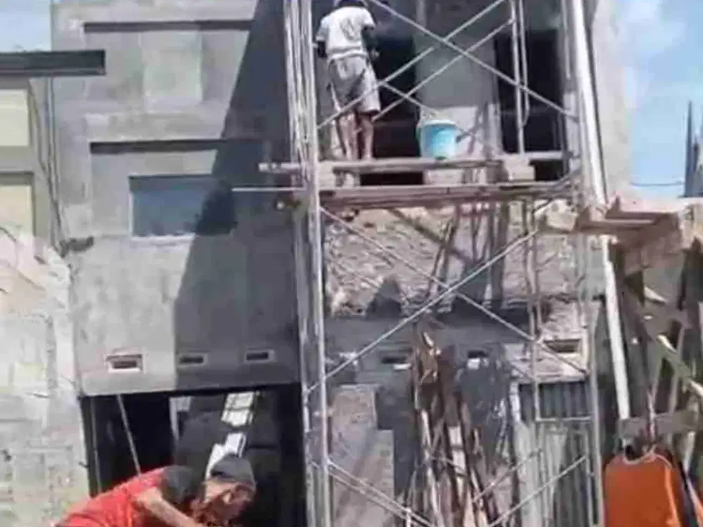 rumah 2 lantai di Wologito Semarang Barat