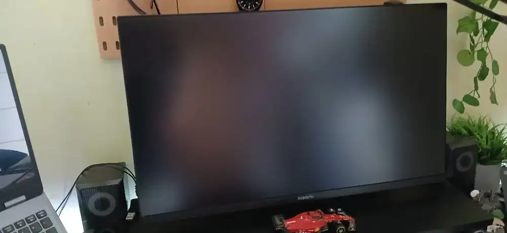 Xiaomi Monitor G24i 2026 - Bekas 4 Bulan (Garansi Resmi) Boleh Nego