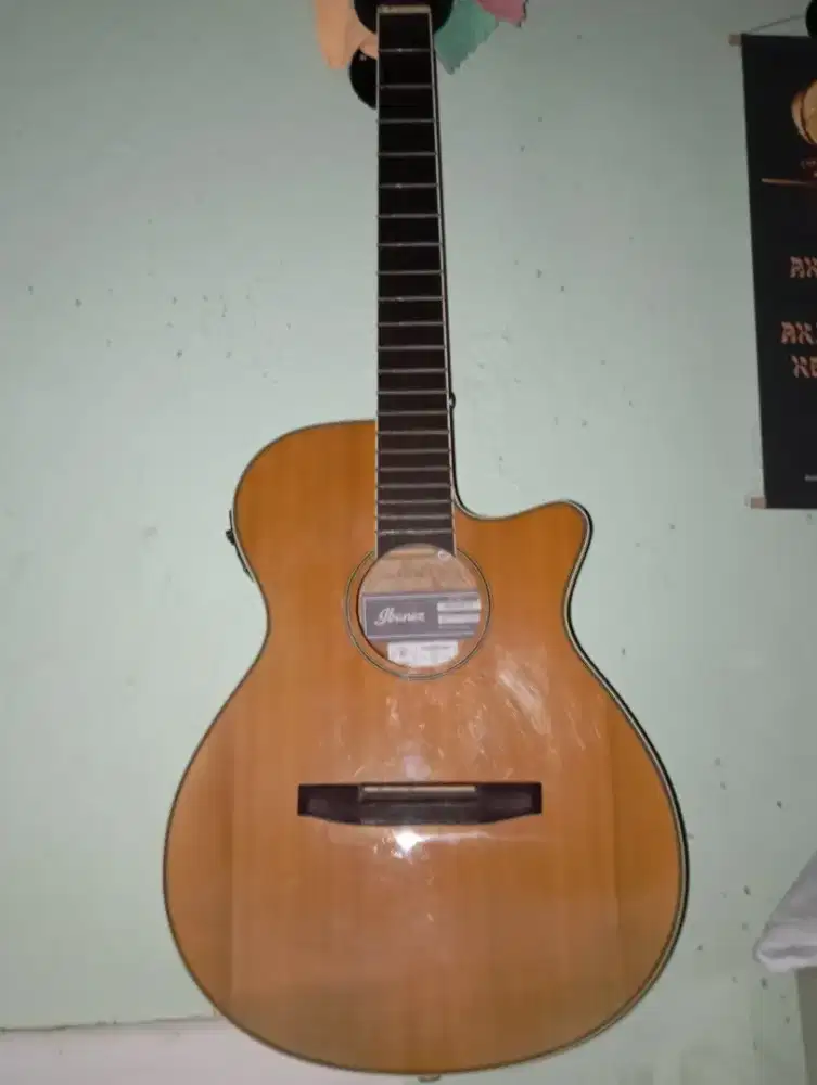 Dijual apa adanya gitar Ibanez thinline