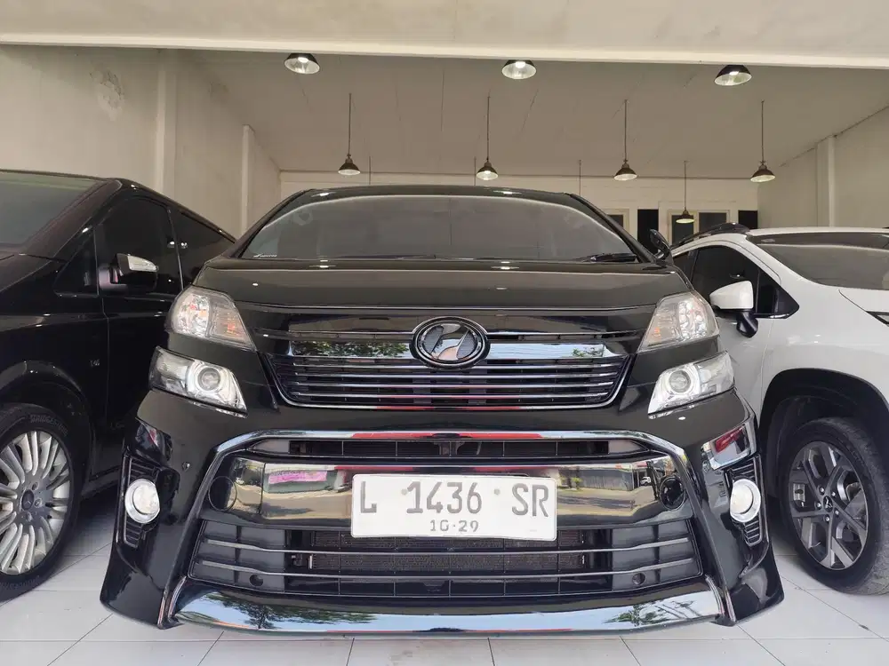 Toyota Vellfire ZG 2.4 CBU AT 2014