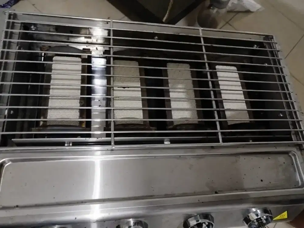 Pemanggang gentra 4 tungku