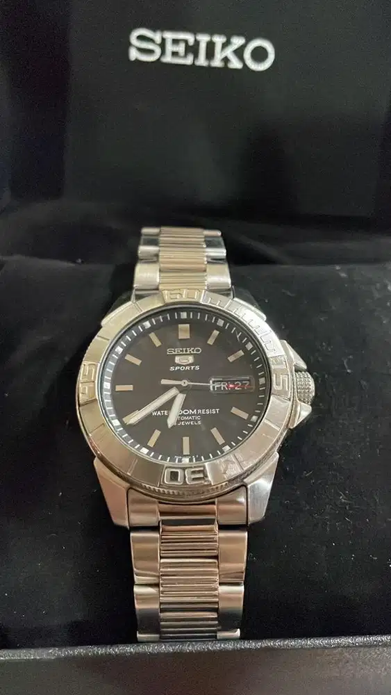 Seiko 5 sports Automatic SNZE09K1