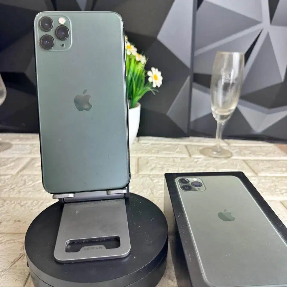 iPhone 11 Pro Max 256GB Garansi Ex iBox Battery Health 85% Mulus