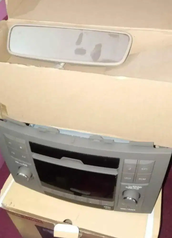 Borongin aja nih Bu Audio mobil ERTIGA ori,normal,sdh ganti yg tv,nego