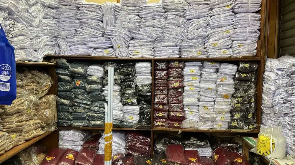 Grosir cuci gudang seragam sekolah harga partai