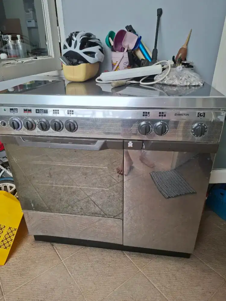 Oven Gas Ariston