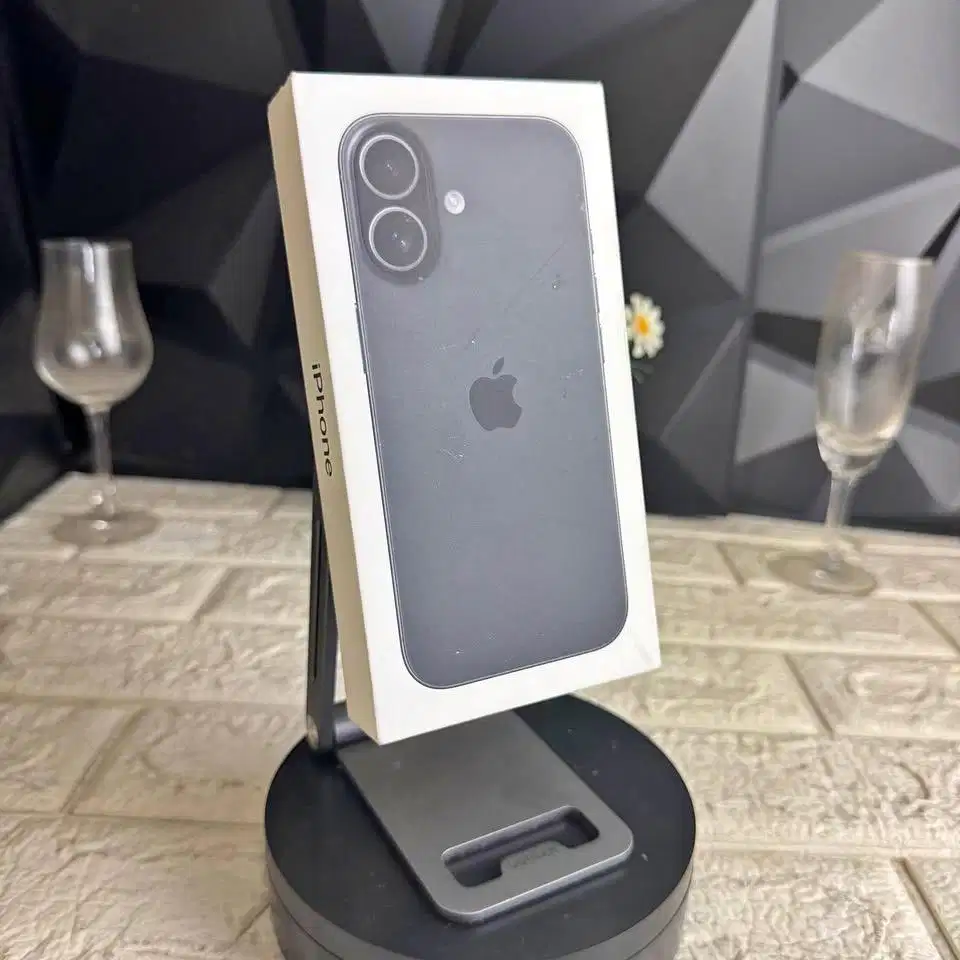 Brand New iPhone 17 512GB Garansi Inter Non Aktif Segel Warna Black