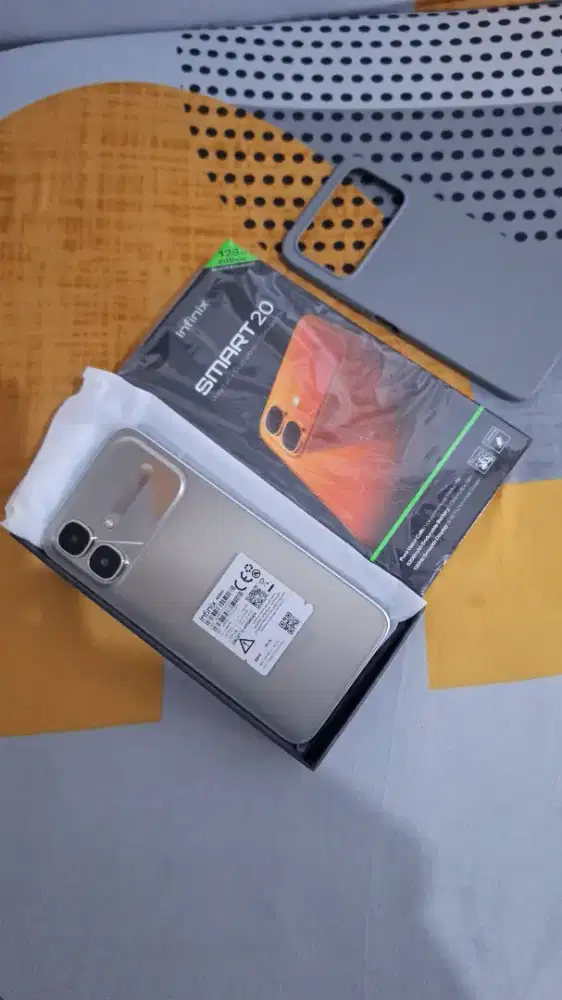 Infinix smart 20 4+4/128