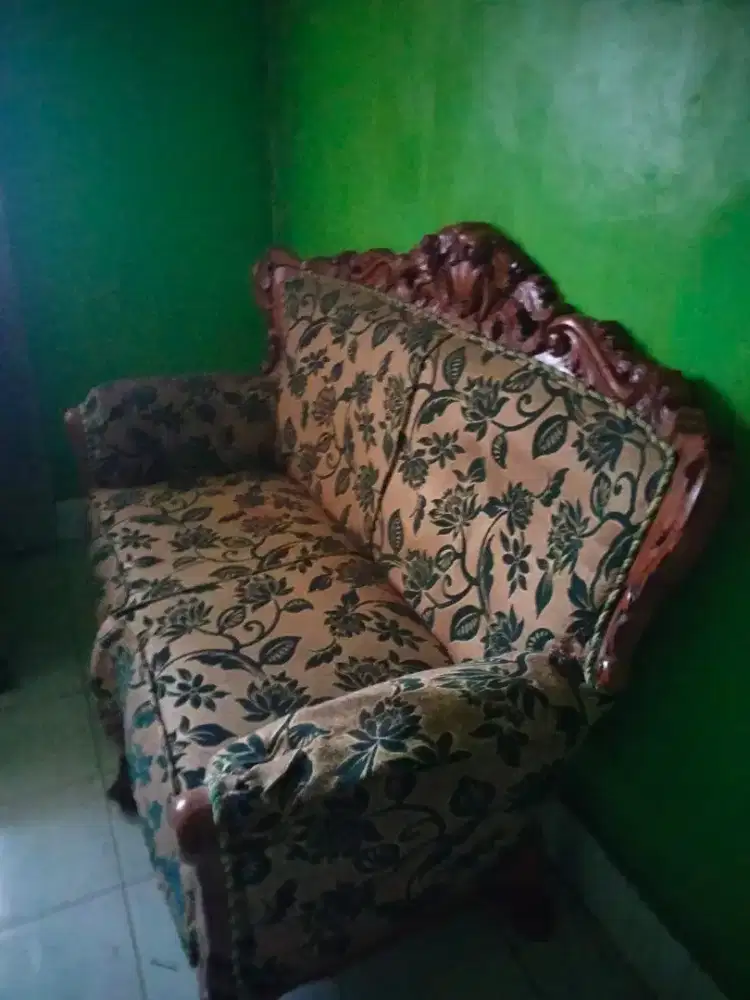 Sofa Kayu berkualitas tinggi