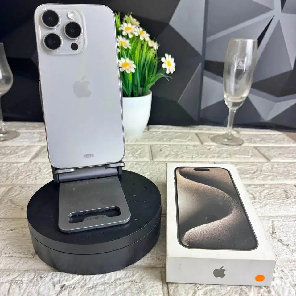 iPhone 15 Pro 256GB Garansi Ex iBox Battery Health 85% Mulus