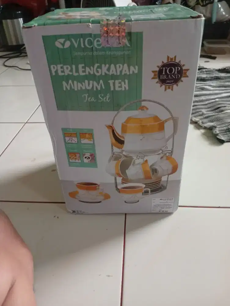 Perlengkapan minum teh vicenza