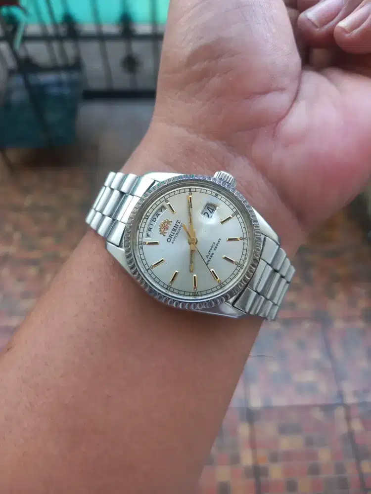 Orient President Daydate vintage seiko mido bulova